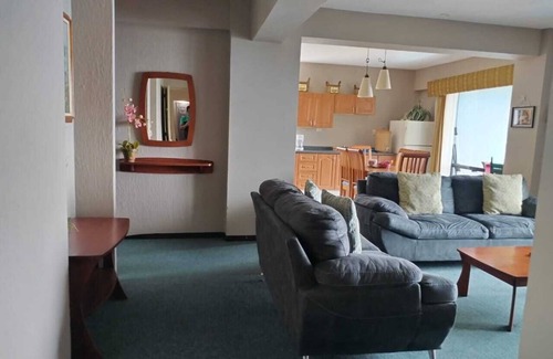 Panajachel Apartment | The Paradise of Atitlán Suites/Free Breakfast