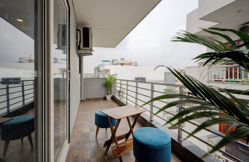 Gurugram Apartment | The Paras Studio Serviced Apartment with Balcony