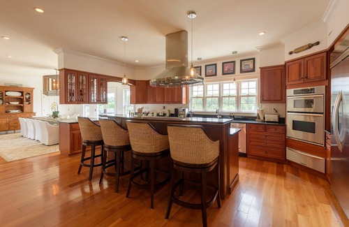 Vineyard Haven House | THE PARK ESTATE! Your Martha's Vineyard Getaway!