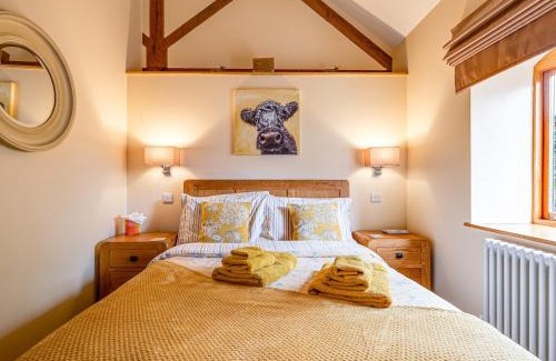 Burlton House | The Parlour - Uk10958