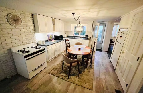 Town of Conesville House | The Parsonage @ Preston - Potter Hollow, 15 min to Windham, 35 min to Hudson