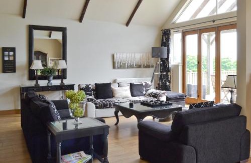 Cayton House | The Pavillion