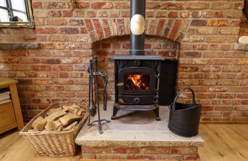 Boston House | The Paw Barn