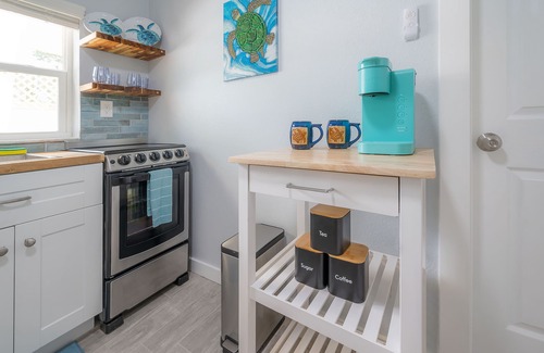 Gulfport Apartment | The Peaceful Turtle Retreat