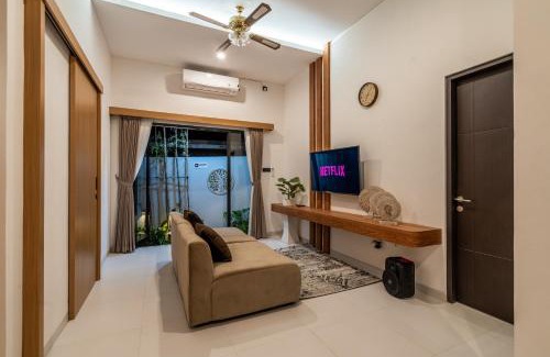 Mumbul Villa | The Peak - 2BR Luxury Hill Villa Nusa Dua