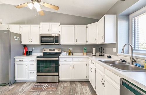 Briargate House | The Peakview Mirage [Newly Renovated Near USAFA]
