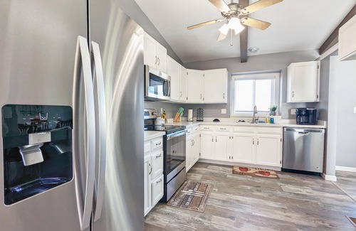 Briargate House | The Peakview Mirage [Newly Renovated Near USAFA]