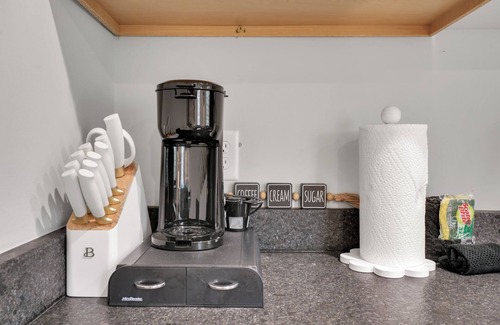 Wilmington Apartment | The Pearl – Stylish Couples Getaway