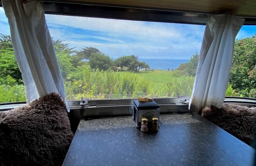 Gold Beach House | The Pearl