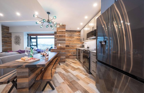 Whistler Village Cabin | The Penthouse Loft @Village Base