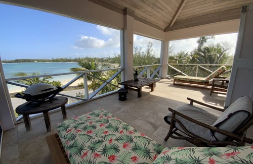 Green Turtle Cay Apartment | The Penthouse with sweeping views of Cocoa bay beach , green turtles & Rays