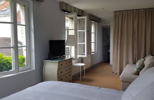 Loches Bed & Breakfast | The perfect and peaceful place to stay in South Touraine (France) - Loch'House