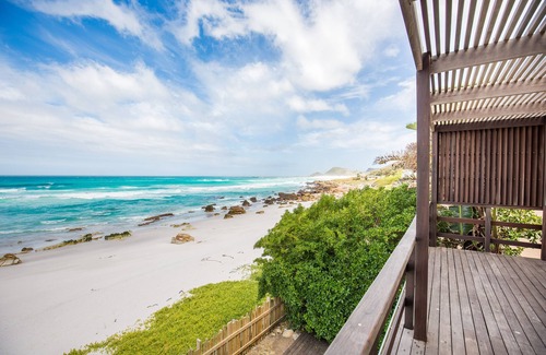 Redhill House | The perfect beach bungalow