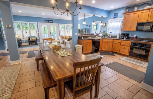 Michigan City House | The perfect combination for large groups, holidays and of course VACATION