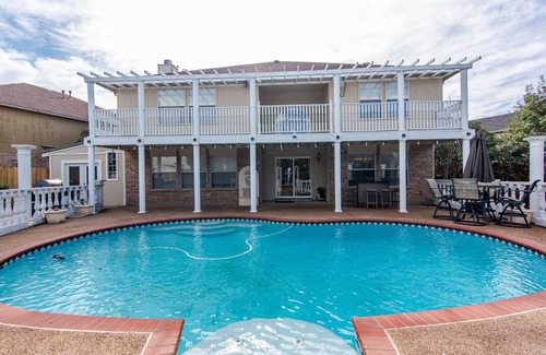 Southeast Arlington House | The Perfect family friends get away