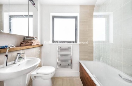 Kensal Green Apartment | “The perfect family holiday home in London!”