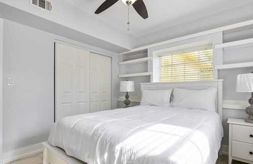 Poinsettia Heights House | The Perfect get away you Need