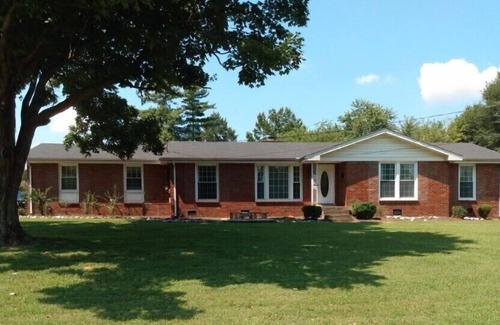 Hendersonville House | The Perfect Getaway