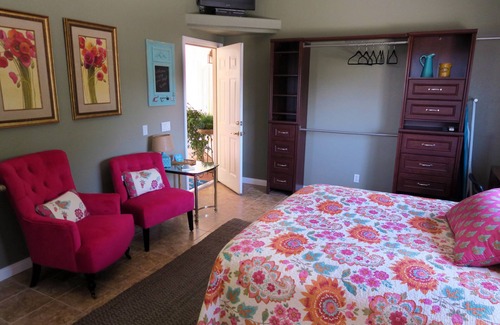 Temecula Apartment | The Perfect Getaway! Temecula Wine Country Guest House. Prime Location!