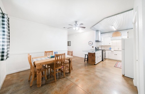 Eufaula House | The perfect Lake Eufaula Cove location. Welcome to the Ranch House!