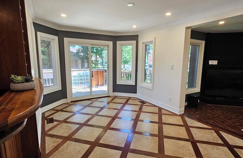 Erin Mills House | The Perfect Luxury Getaway 4 Bdrm Home With New Modern Furniture!