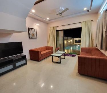 Kune N.m. Villa | The Perfect Stays Paradise Villa