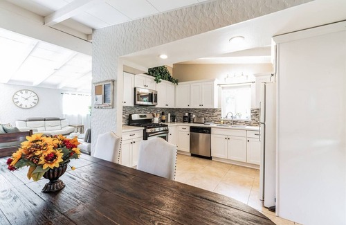 Valencia House | The Perfect Vacation Spot Near Six Flags