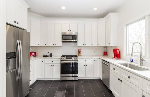 West Cape May House | The Perfect Vacation Spot with Pool and Hot Tub
