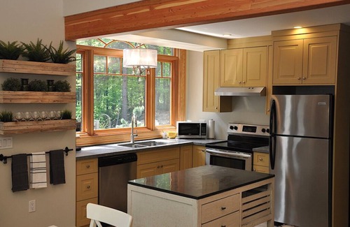 Trent Lakes Cottage | The perfect winter escape for couples or small families!
