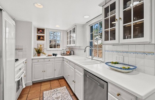 Old Town Alexandria House | The Piedmont - Historic Home with Colonial Charm