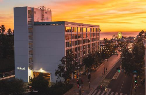 Downtown Hotel | The Pierside Santa Monica