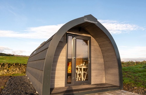 Underbarrow Cabin | The Pig Pod - Luxury Family pod with underfloor heating on a working farm