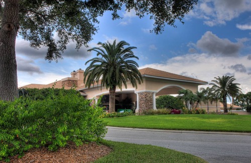 Sarasota Condo | The Pin-Seeker: Lakefront condo.