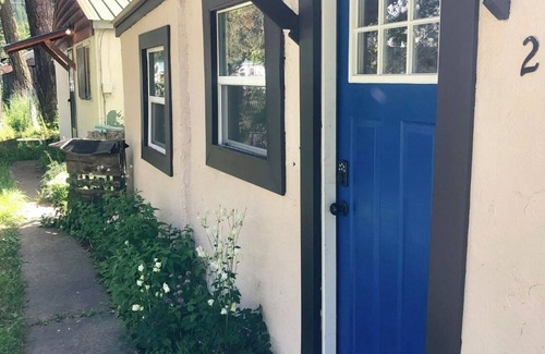 Whitefish House | The Pine Marten ~ Easy access to Glacier National Park