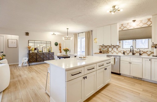 Council Bluffs House | The Pine Terrace Place, in the Heartland