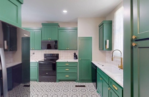 Conway House | The Pink House est. 1892