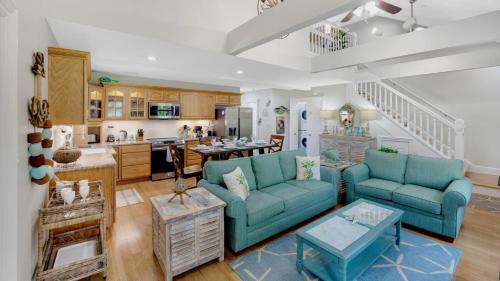 Old Town Apartment | The Pirates Penthouse by Last Key Realty