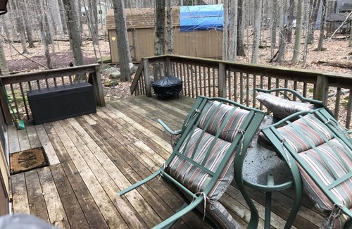 Locust Lake Village House | The Poconos are calling- Locust Lakes private gem.Near JFBB, casinos & outlets