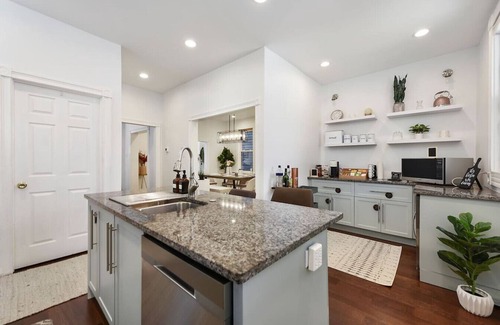 East Liberty House | The Point State Room on Beatty