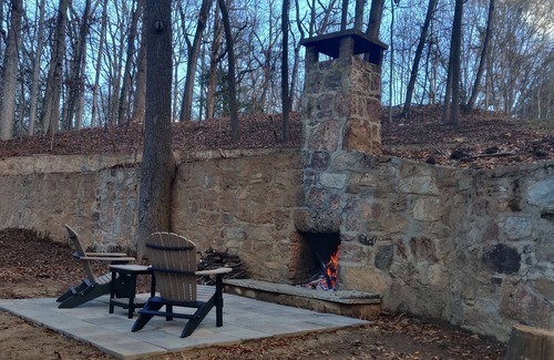 Granite Falls House | The Pond House. This wilderness rich gem is close to Hickory!