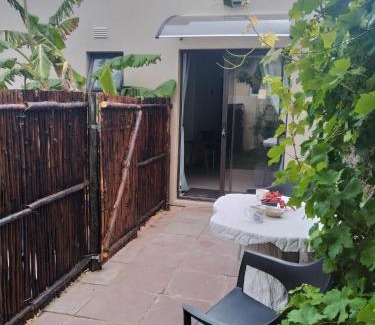Fish Hoek Apartment | The Pool Cottage