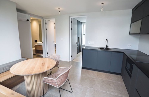 Sunset Beach Apartment | The Pool-House @ Ocean 9
