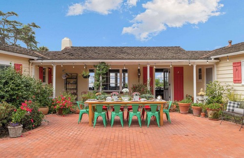 Country Club House | The Porter House - La Jolla Ocean Views | Hot Tub