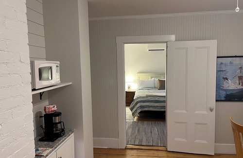 Phippsburg House | The Porthole - Seaside Suite on Popham Beach!