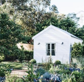 Bowral Apartment | The Potting Shed at Bunya House