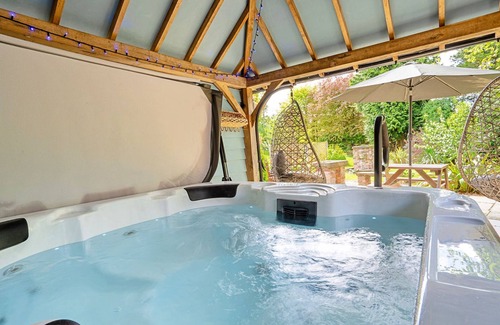 Holestone Moor House | The Potting Shed by Interhome