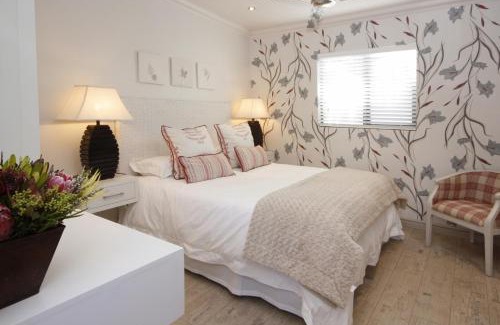 Hermanus Bed & Breakfast | The Potting Shed Guest House