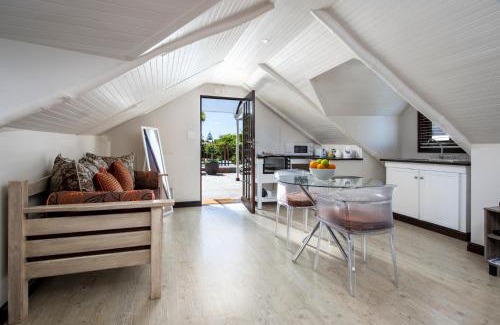 Hermanus Bed & Breakfast | The Potting Shed Guest House