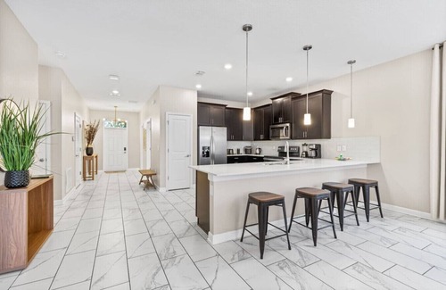 Davenport Apartment | The Power-Up Palace 9BR Home with Private Pool