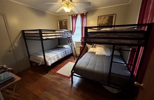 Leckie Cabin | The Powerhouse lodge has 2 bedrooms on 10 acres in adorable Maybeury